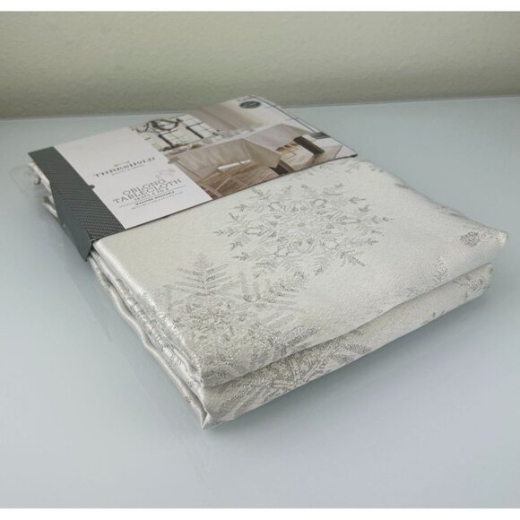 Threshold Oblong Tablecloth Snowflake Holiday Winter Christmas Cream Elegant - Picture 11 of 15